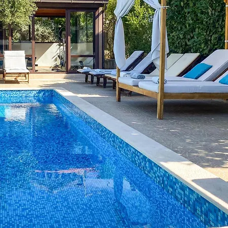 Cozy In Okrug Gornji With Sauna Сasa de vacaciones Trogir