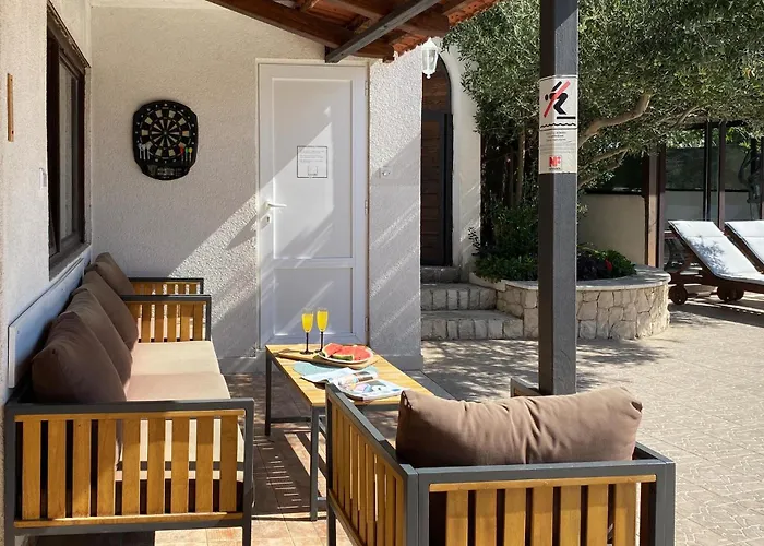 Hébergement de vacances Cozy In Okrug Gornji With Sauna Trogir