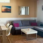 Cozy In Okrug Gornji With Sauna Casa vacanze *