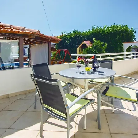 Cozy In Okrug Gornji With Sauna Holiday home