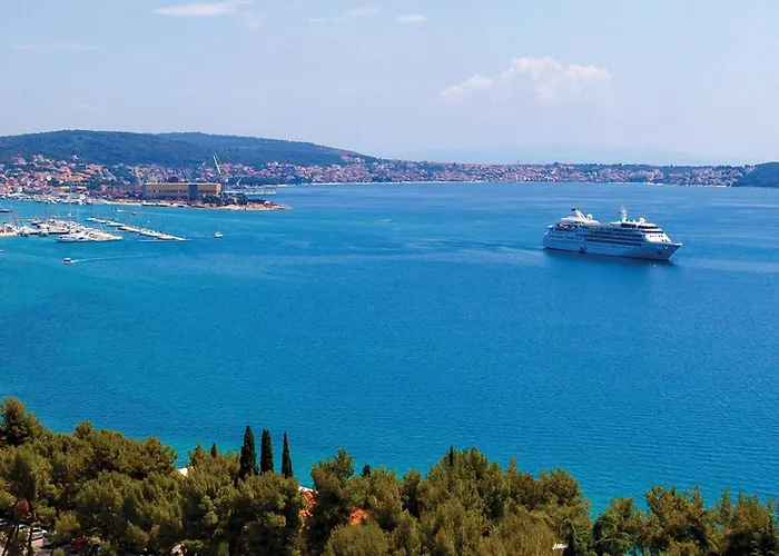 Cozy In Okrug Gornji With Sauna Ferienhaus Trogir