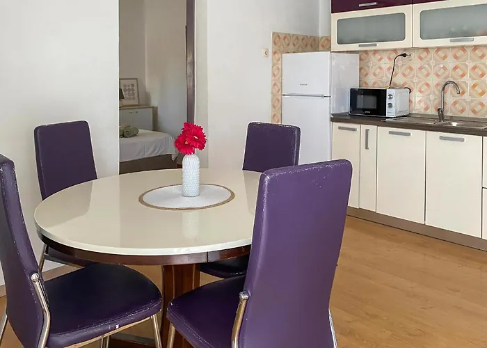 Cozy In Okrug Gornji With Sauna Trogir