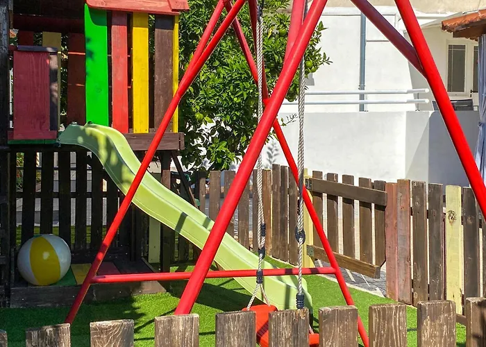 Cozy In Okrug Gornji With Sauna Ferienhaus